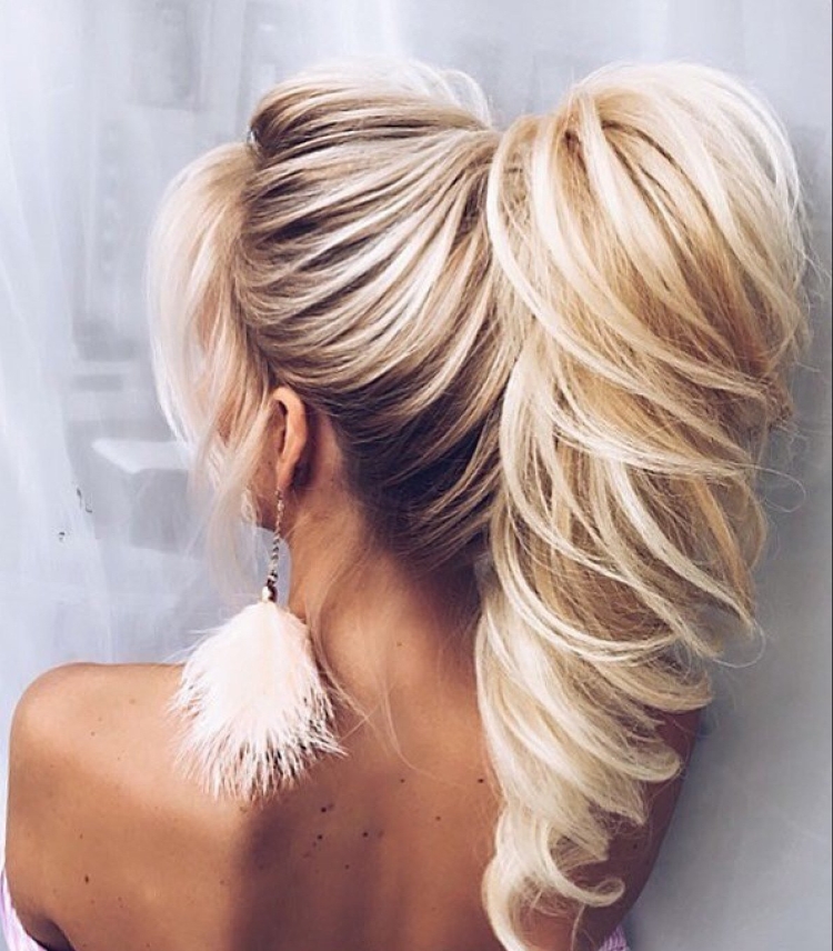 Причёски с гульками 2022