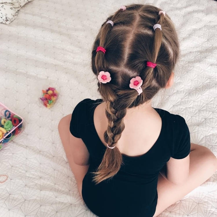 Прически с маленькими резиночками для девушек