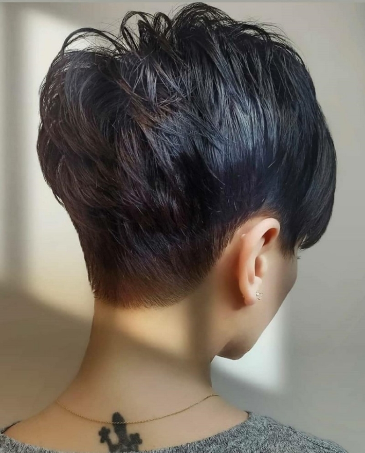 Стрижка Пикси затылок