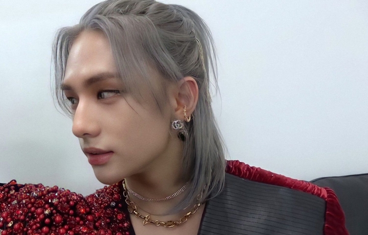 Феликс прическа длинная