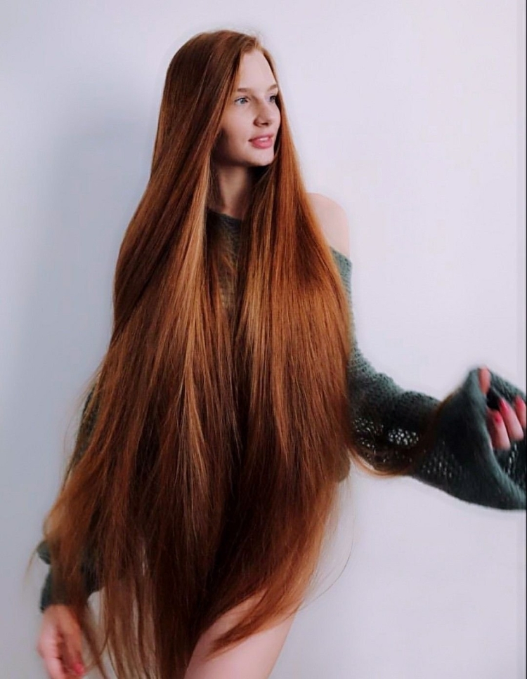 Дарья Губанова длинные волосы