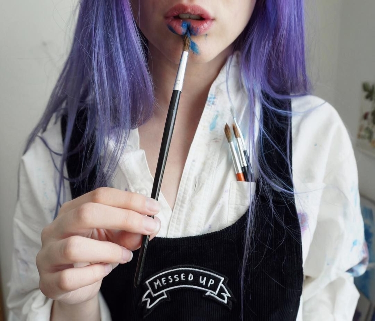 Девушки с фиолетовыми волосами сохры