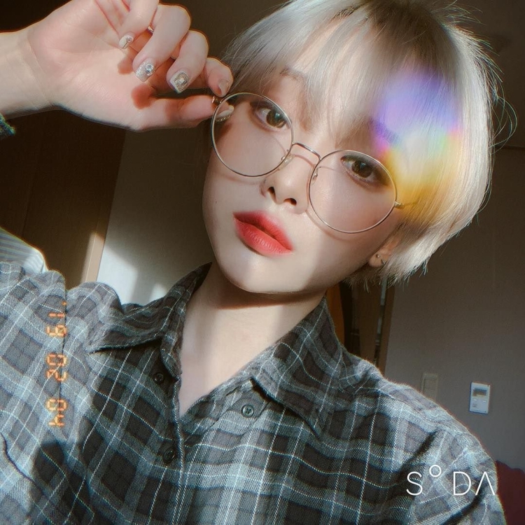 Томбой стрижка айдол