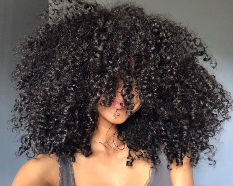 Кудри вьются у порядочных людей