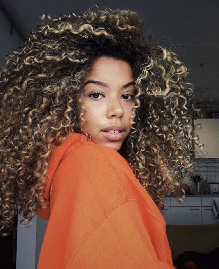 Highlights on curly hair