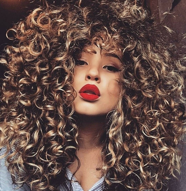 Мелирование на кудрявые волосы