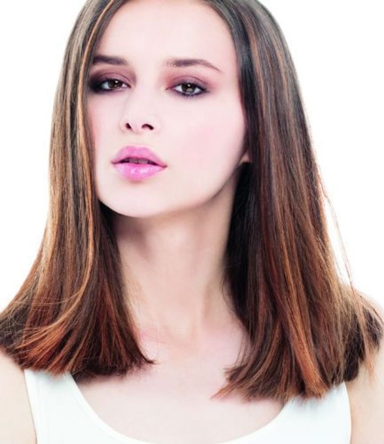 Причёски по плечи женские