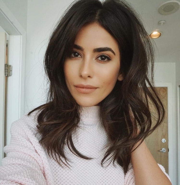 Сазан Хендрикс стрижки