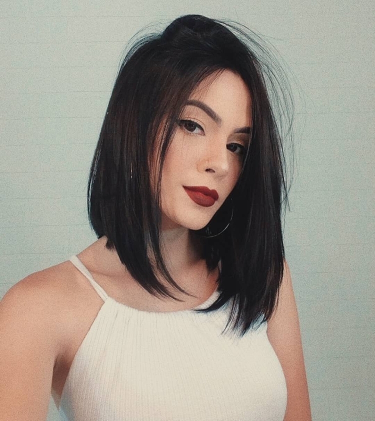 Стрижка Лонг Боб по плечи