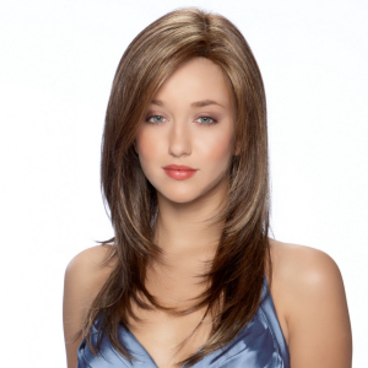 Мягкий Каскад на средние волосы