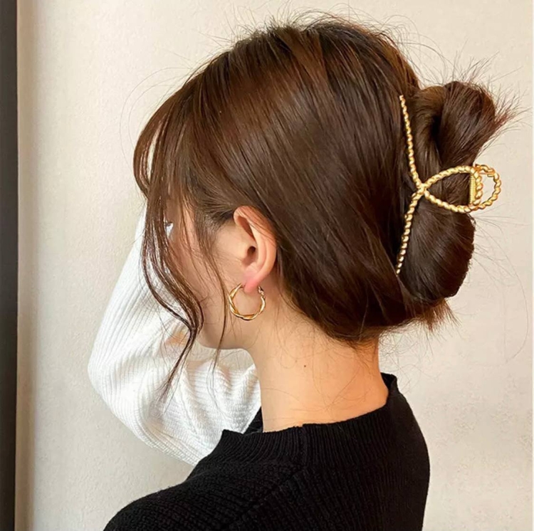 Прически с крабиком