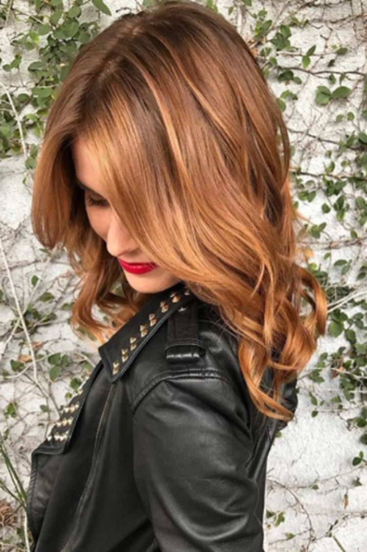 Карамельный балаяж на каре