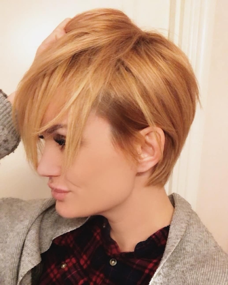Медовые блрнд на короткие волосы