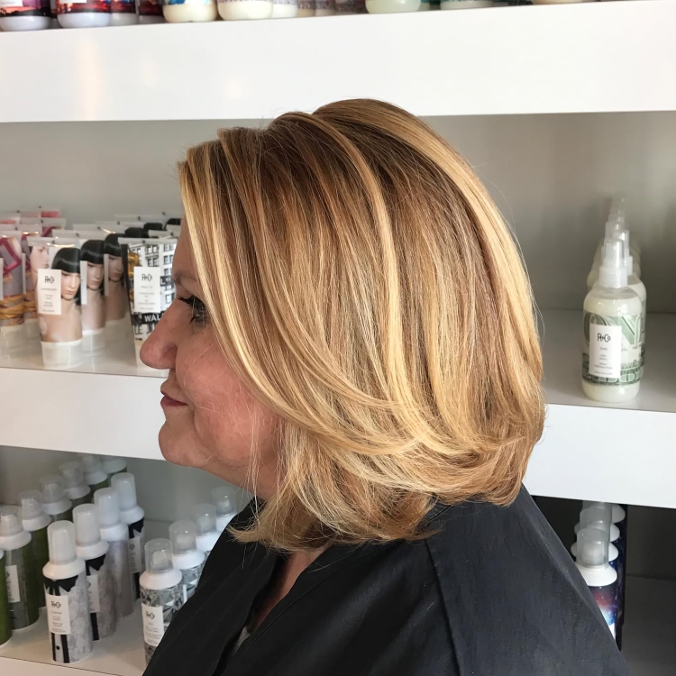 Калифорнийское мелирование на Боб