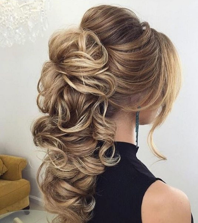 Вечерние прически на длинные волосы