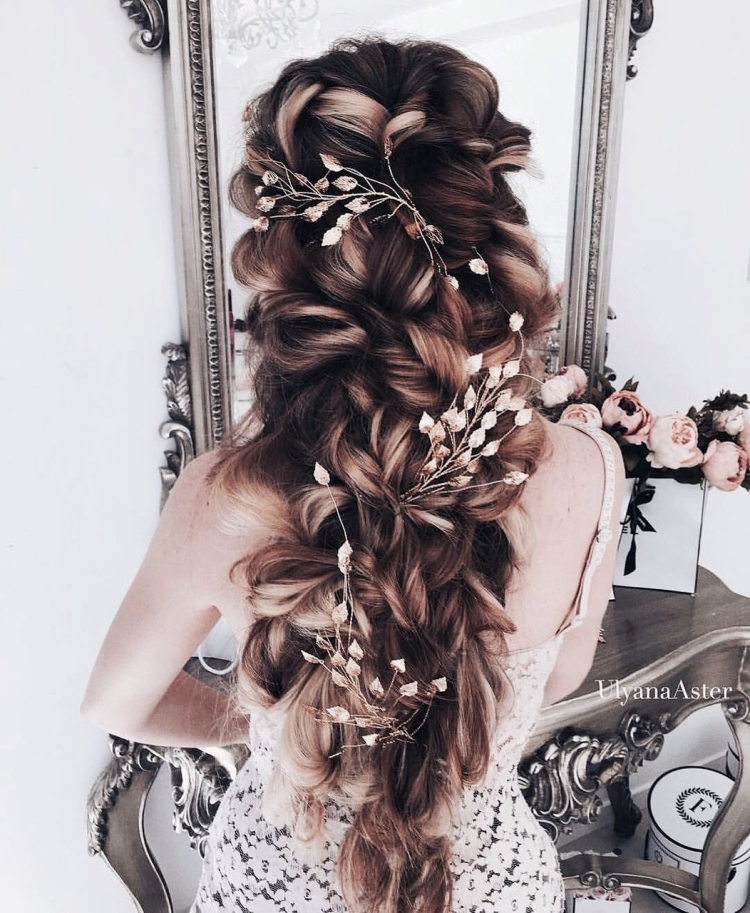 Необычные прически на выпускной