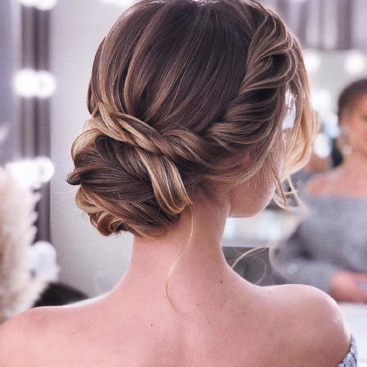 Прическа собранные волосы