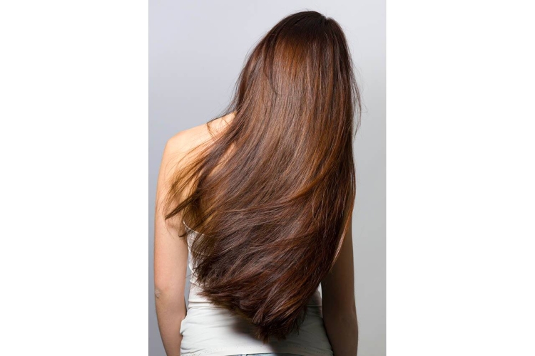 Длинные шатеновые волосы
