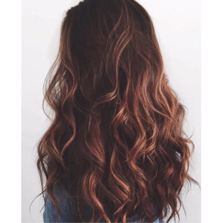 Длинные коричневые волосы