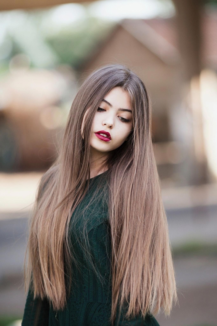 Длинные темно русые волосы