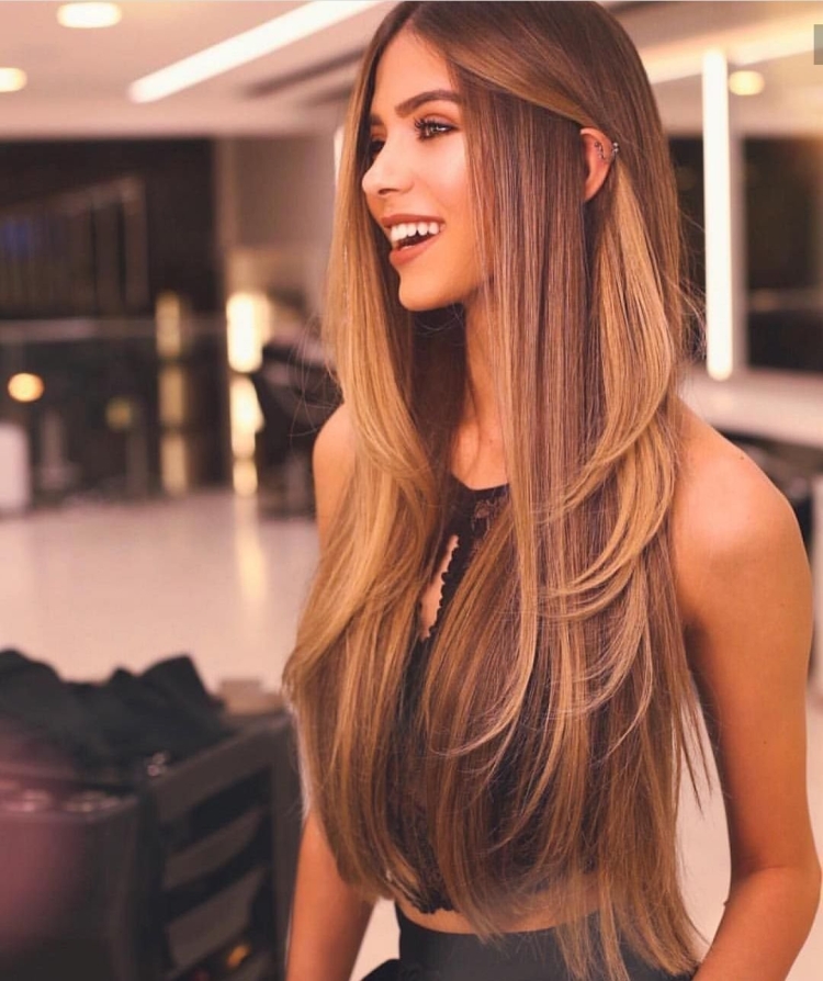 Длинные коричневые волосы