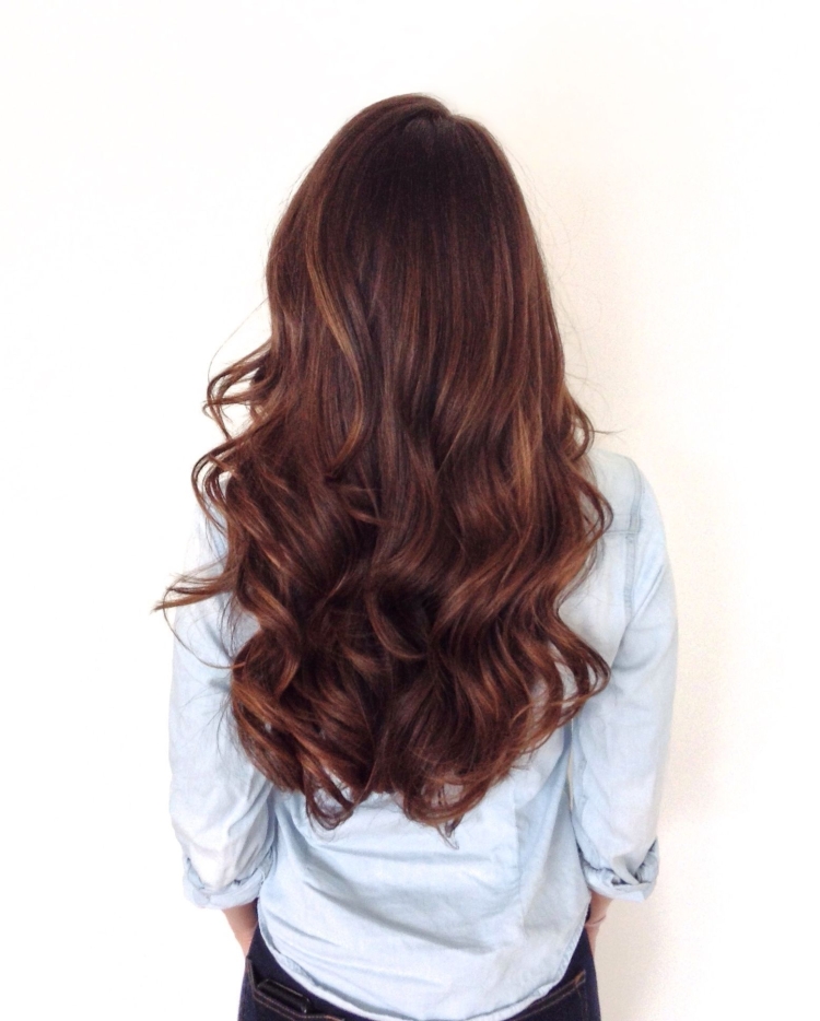 Длинные волосы