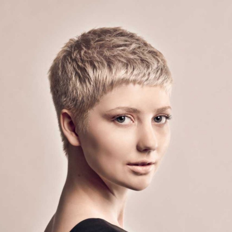 Стрижка Гарсон Гаврош