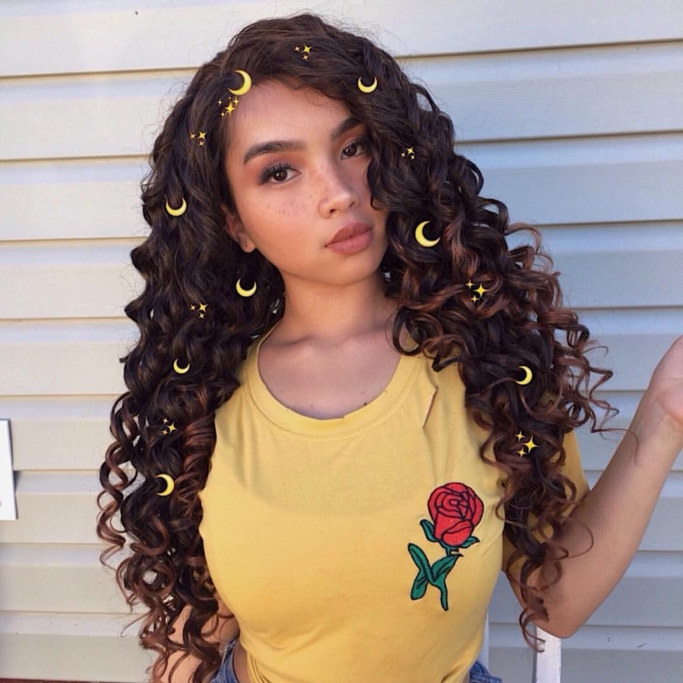 Мальвинка с кудрями