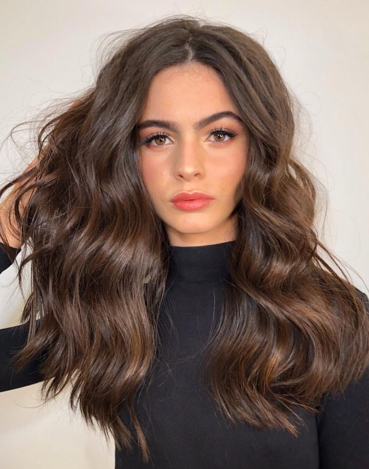 Объемные кудри на длинные волосы