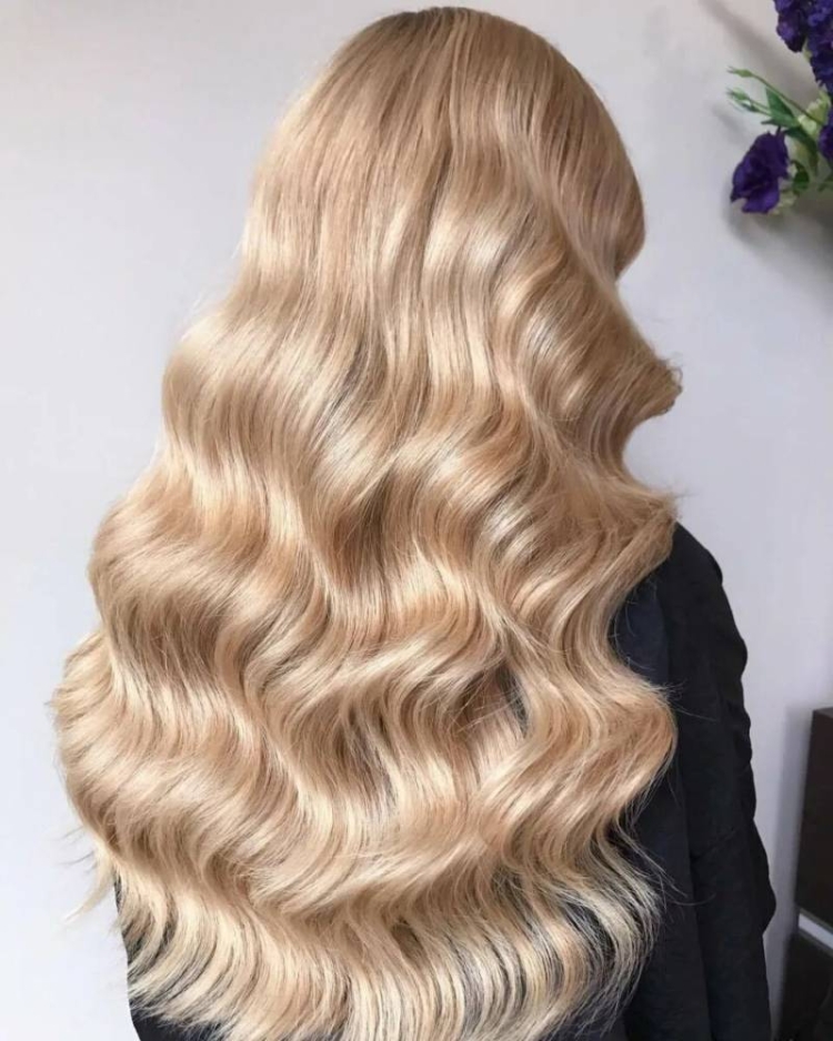 Модные прически на длинные волосы