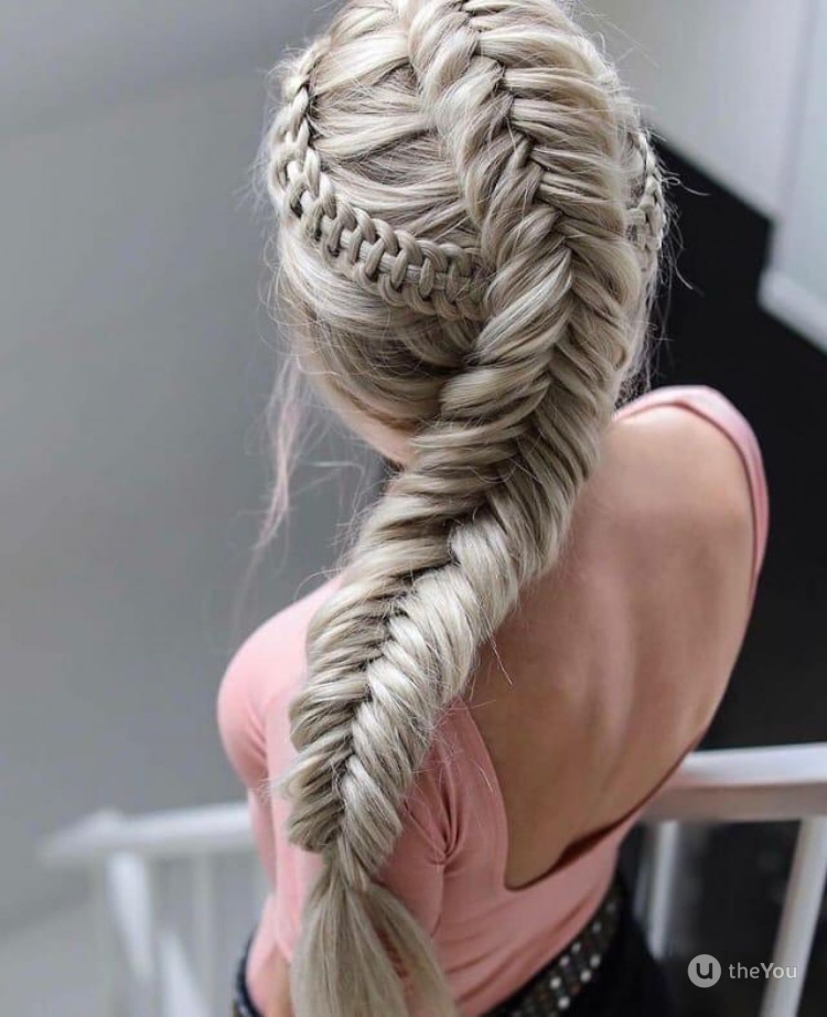 Коса рыбий хвост с канекалоном