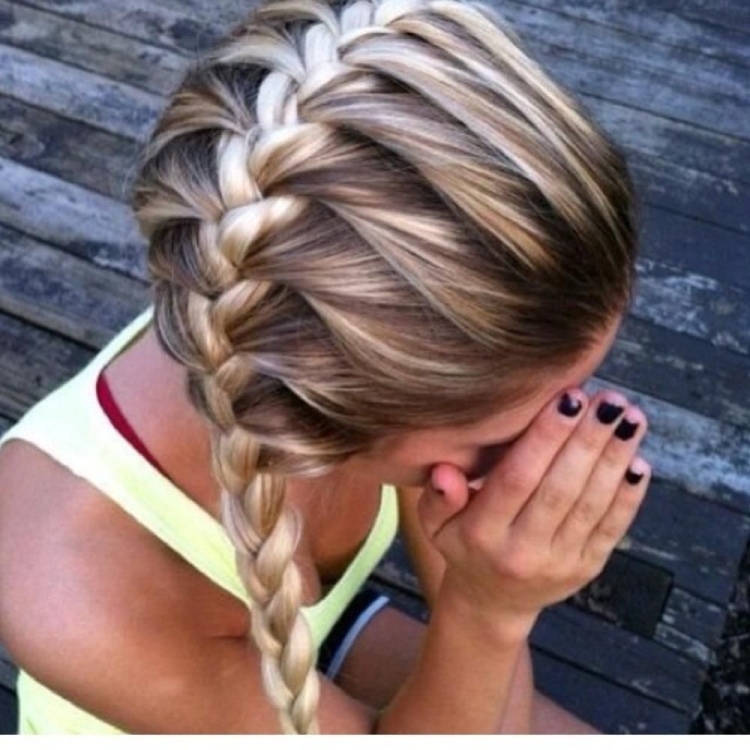 Простые прически с косами