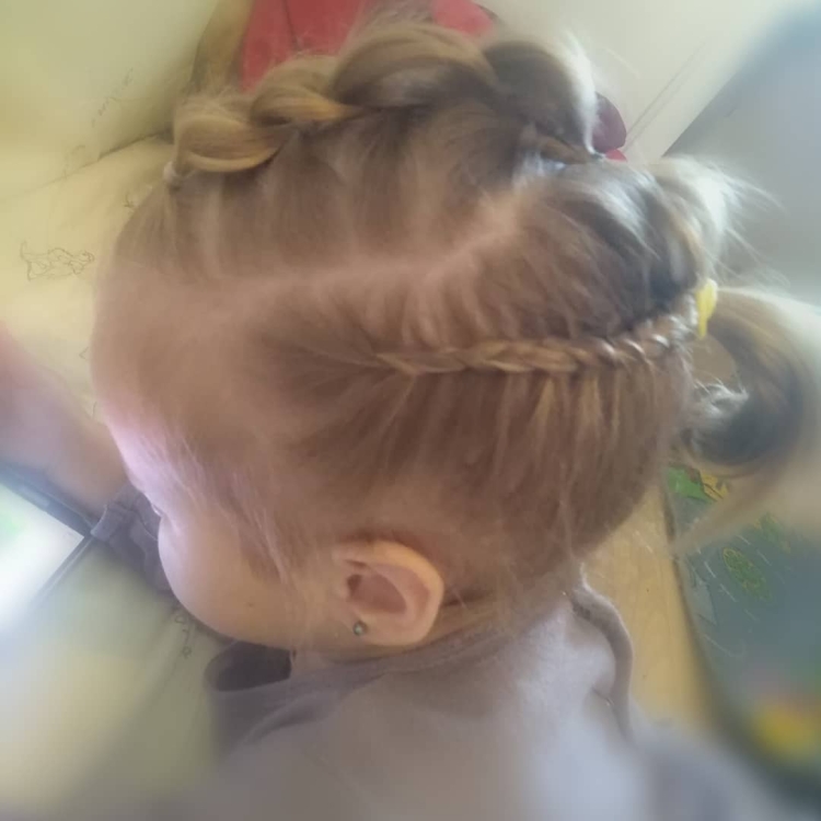 Дракончик на короткие волосы ребенку