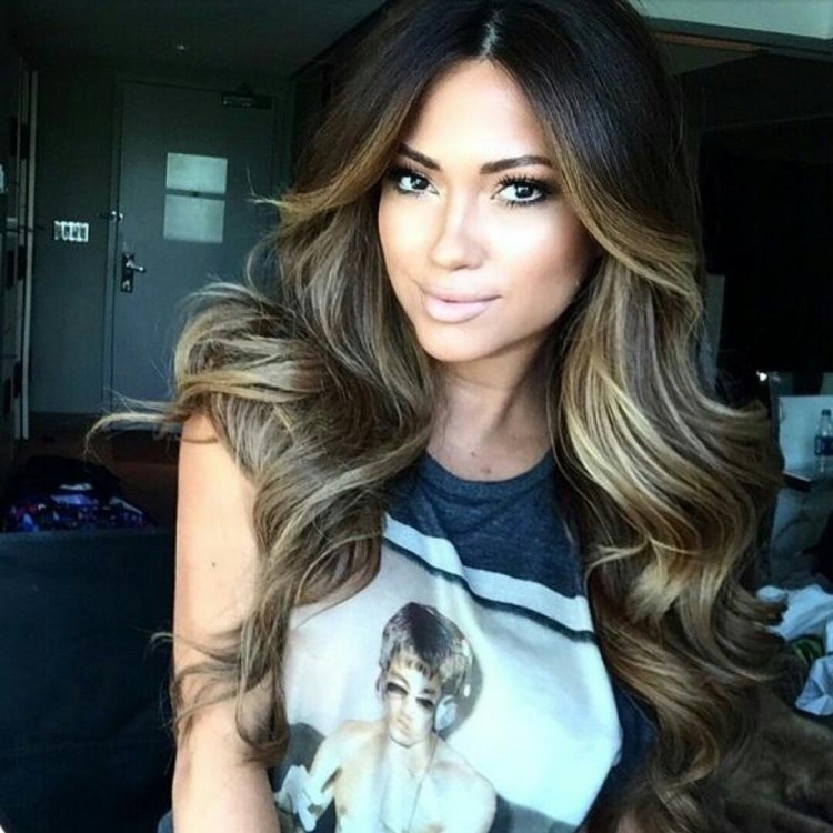 Пепельный контуринг на темные волосы