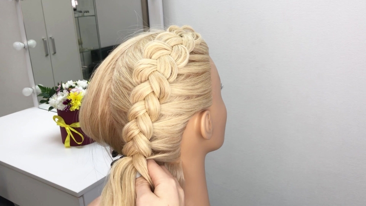Прически после заплетенных косичек