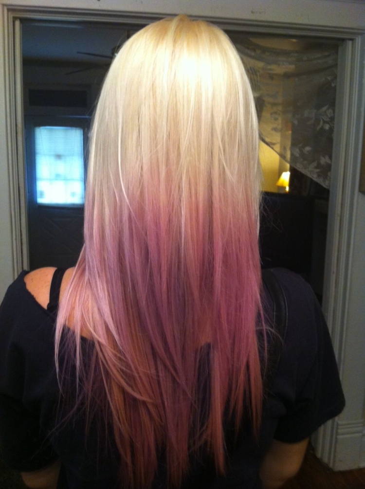 Блонд с розовыми концами