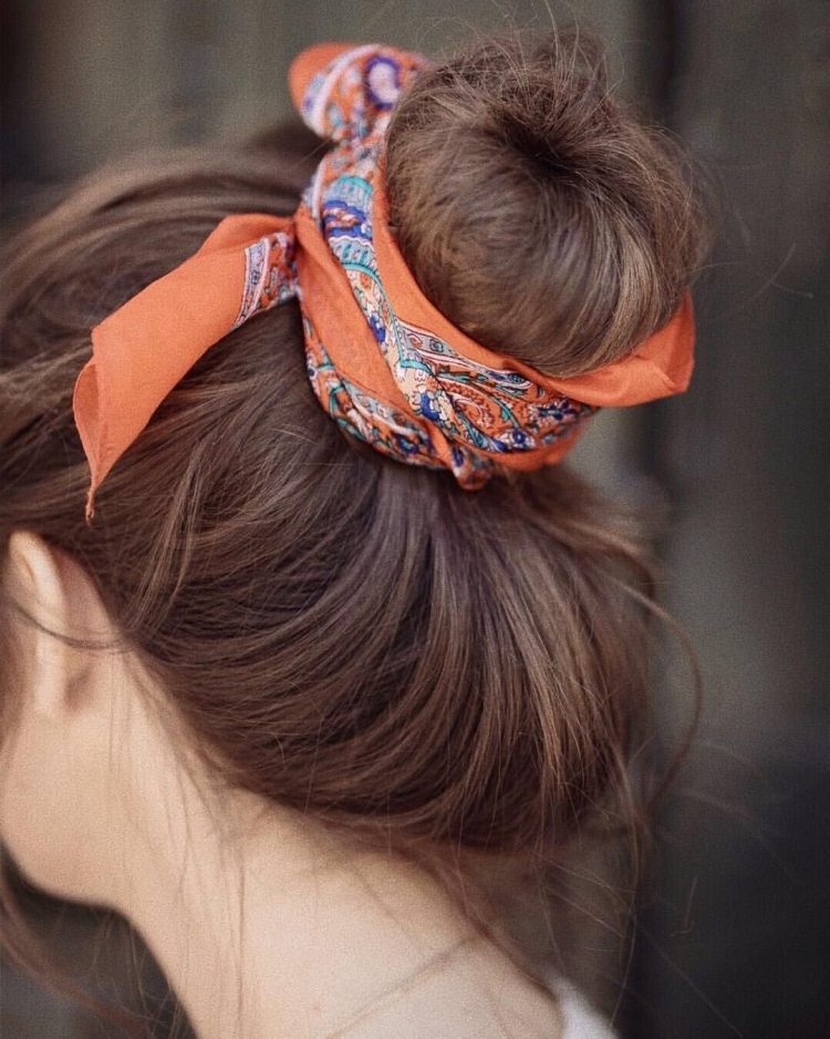 Резинка для волос с платком