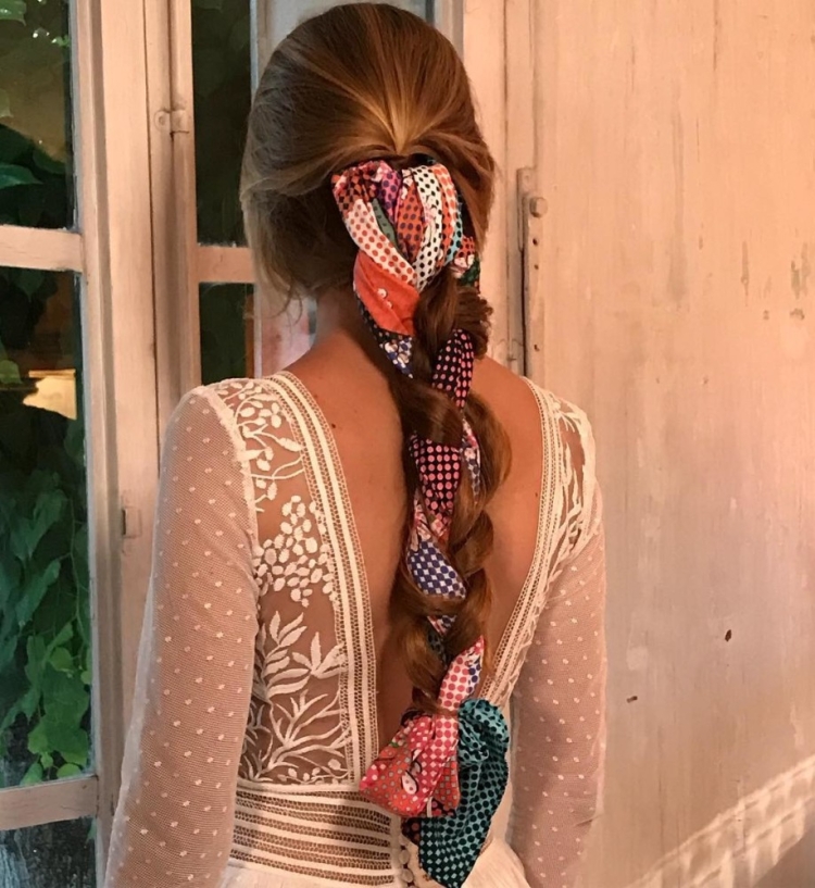 Прически с платком