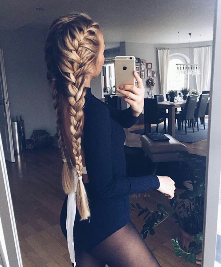 Прическа с косичками из Инстаграм