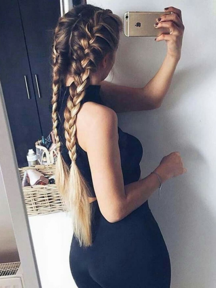 Топовые девочки с косичками