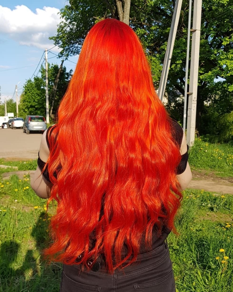 Длинные красно рыжие волосы