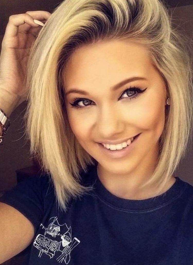 Удлиненное каре блонд