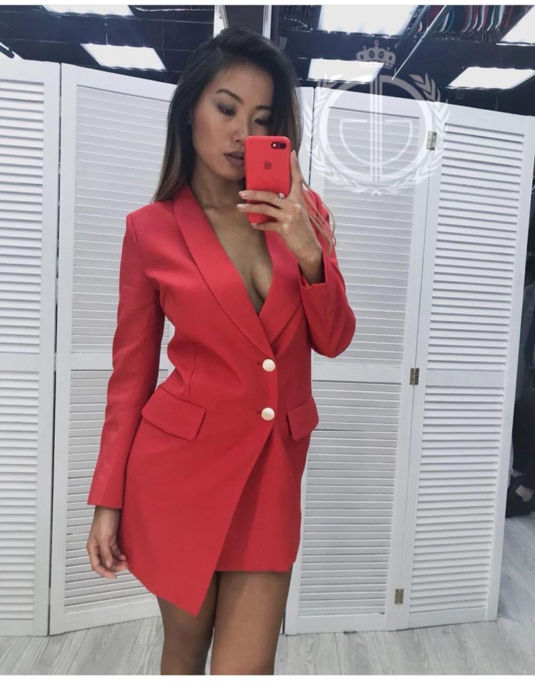 Платье красное пиджак фирмы