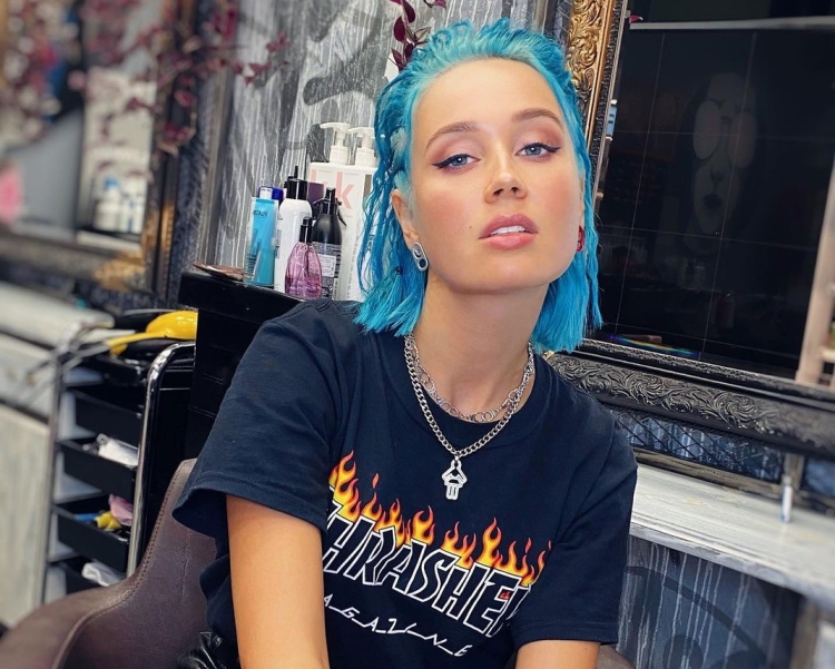 Певица Клава Кока