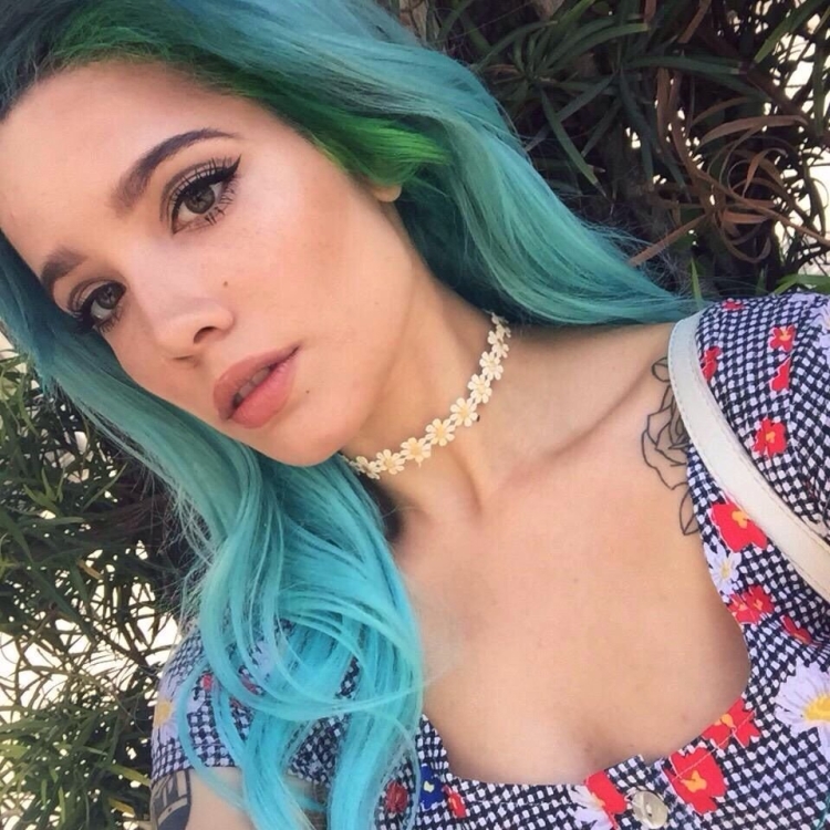 Halsey рыжая