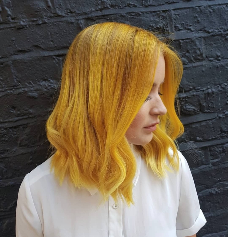 Желтые волосы