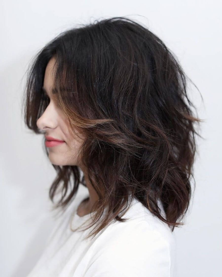 Градуированный Боб Каскад на кудрявые волосы