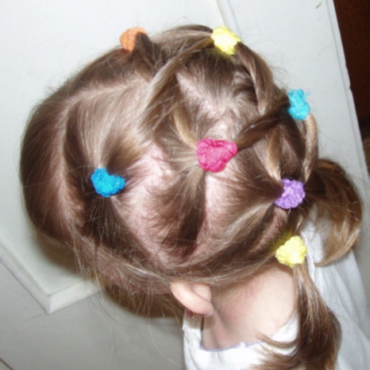 Причёски для девочек с маленькими резинками