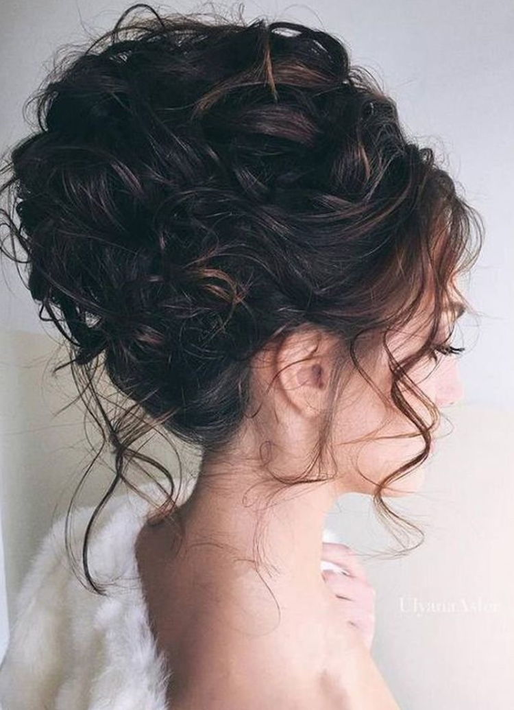 Причёски на кудрявые волосы собранные