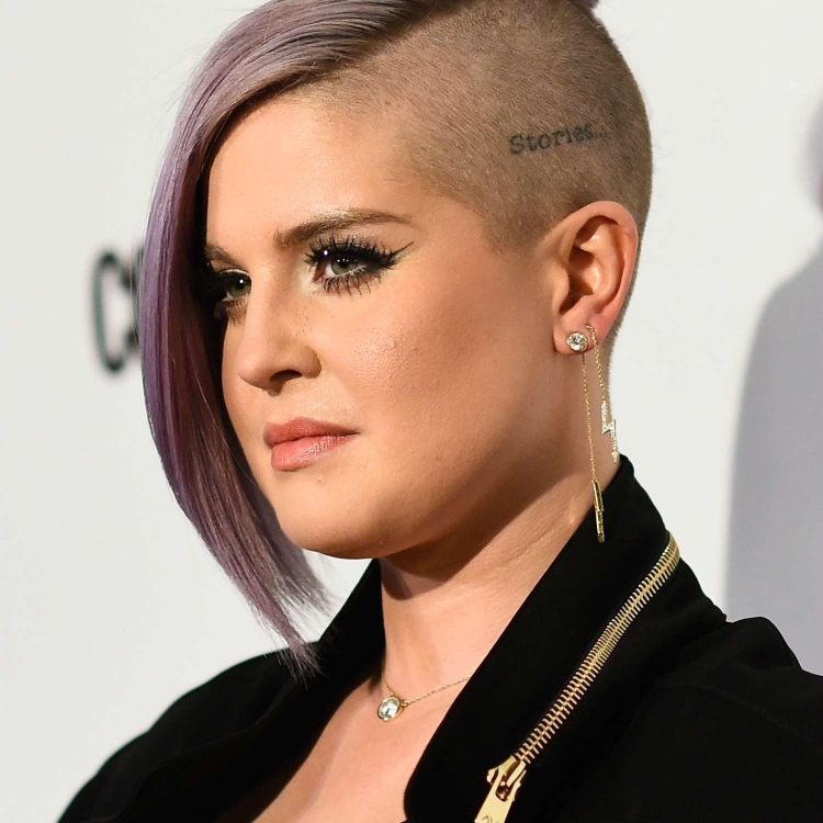 Келли Осборн стрижки